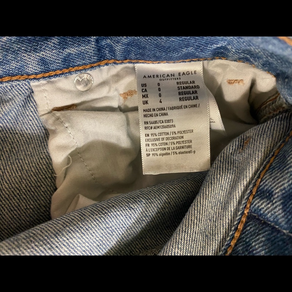 American Eagle, light wash, mom style jeans.